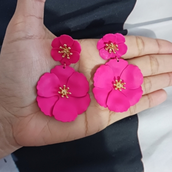 Women Pink Fucshia Double Flower Stud Earrings - Picture 6 of 6